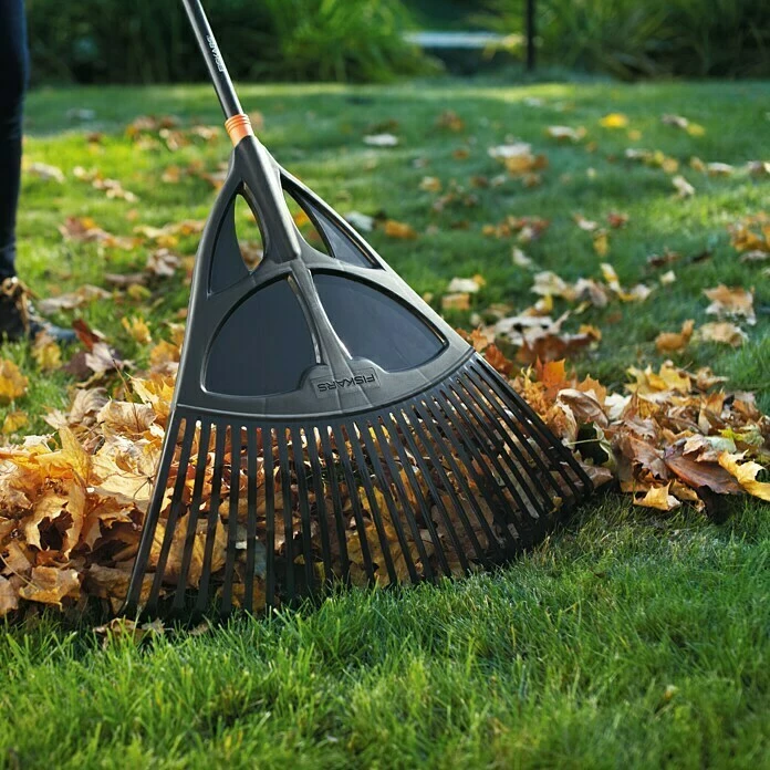 BAUHAUS Fiskars Solid Laubbesen XL Arbeitsbreite: 65 Cm, Anzahl Zinken: 27, Langstiel 6 BAUHAUS Fiskars Solid Laubbesen XL Arbeitsbreite: 65 Cm, Anzahl Zinken: 27, Langstiel – Bild 6