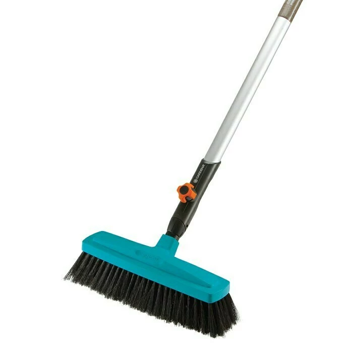 BAUHAUS Gardena Combisystem Besen Passend Für: Gardena Combisystem Stiele 1 BAUHAUS Gardena Combisystem Besen Passend Für: Gardena Combisystem Stiele