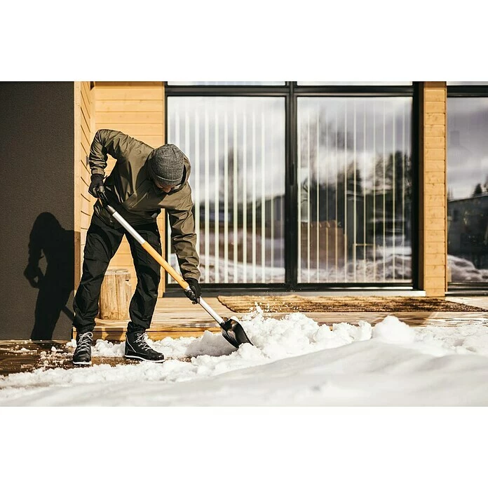 BAUHAUS Fiskars X-series Schneeschieber Mit Aufbug Breite: 53 Cm 6 BAUHAUS Fiskars X-series Schneeschieber Mit Aufbug Breite: 53 Cm – Bild 6