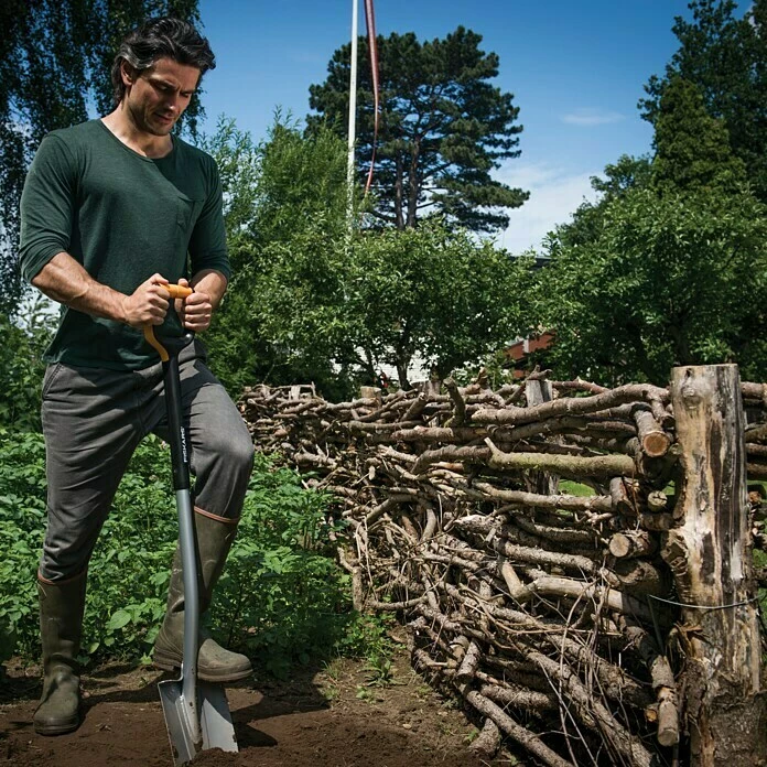 BAUHAUS Fiskars Xact Gärtnerspaten L Arbeitsbreite: 19 Cm, Spitz, Langstiel 2 BAUHAUS Fiskars Xact Gärtnerspaten L Arbeitsbreite: 19 Cm, Spitz, Langstiel – Bild 2
