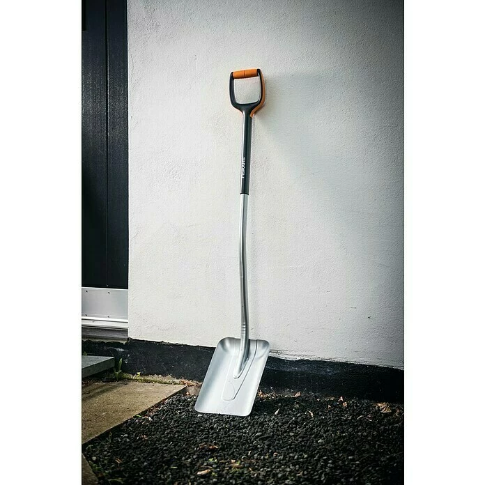 BAUHAUS Fiskars Xact Schaufel Breite: 23 Cm, Schwarz/Orange 5 BAUHAUS Fiskars Xact Schaufel Breite: 23 Cm, Schwarz/Orange – Bild 5