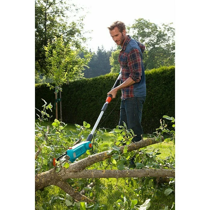 BAUHAUS Gardena Elektro-Hochentaster TCS 720/20 Gerätelänge: 1,95 M - 2,45 M, Arbeitshöhe: 4 M 6 BAUHAUS Gardena Elektro-Hochentaster TCS 720/20 Gerätelänge: 1,95 M - 2,45 M, Arbeitshöhe: 4 M – Bild 6