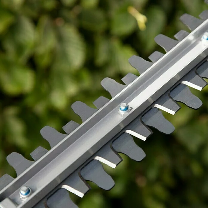 BAUHAUS Gardena Elektro-Heckenschere Easy Cut 420/45 420 W, Schnittlänge: 43 Cm, Schnittstärke: 18 Mm 4 BAUHAUS Gardena Elektro-Heckenschere Easy Cut 420/45 420 W, Schnittlänge: 43 Cm, Schnittstärke: 18 Mm – Bild 4